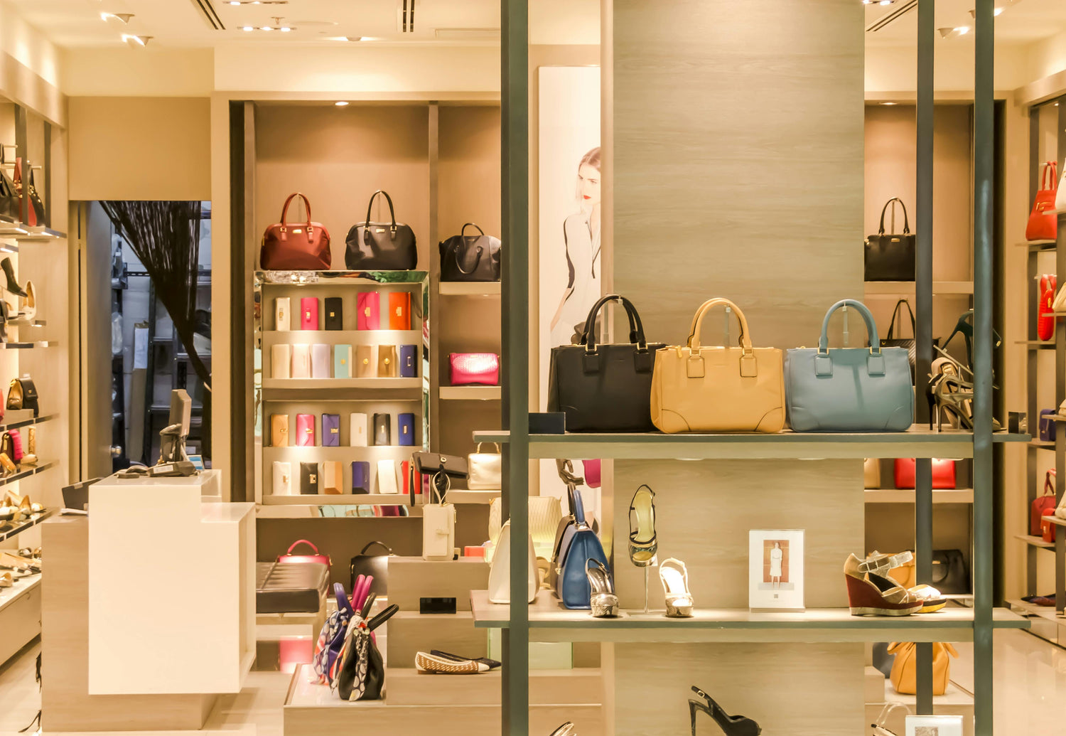 Fashion & Accessories