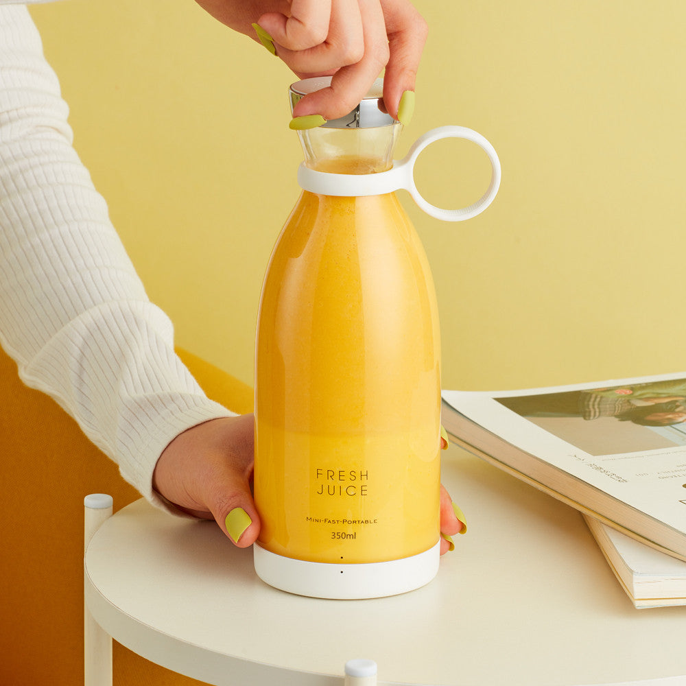 Mini Electric Juicer