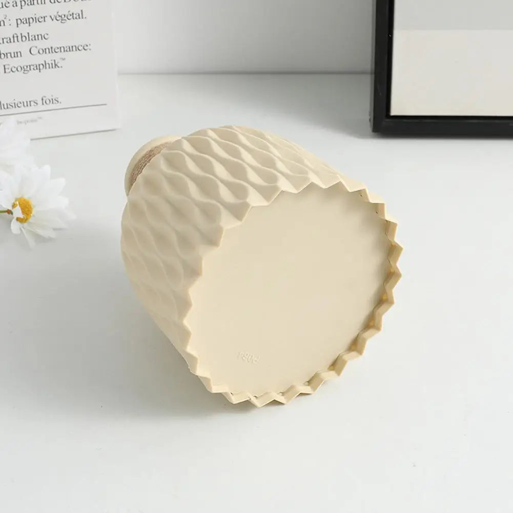 Rope Design Plastic Vase – Durable & Decorative