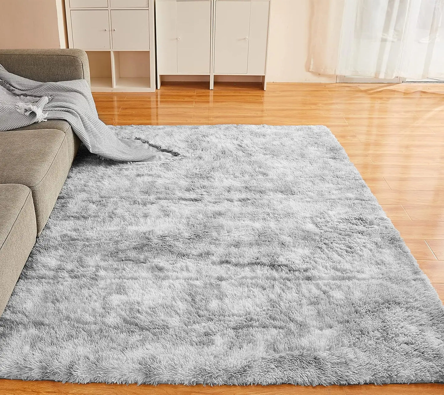 Soft Tie-Dye Plush Carpet – Modern Cozy Bedroom & Living Room Rug