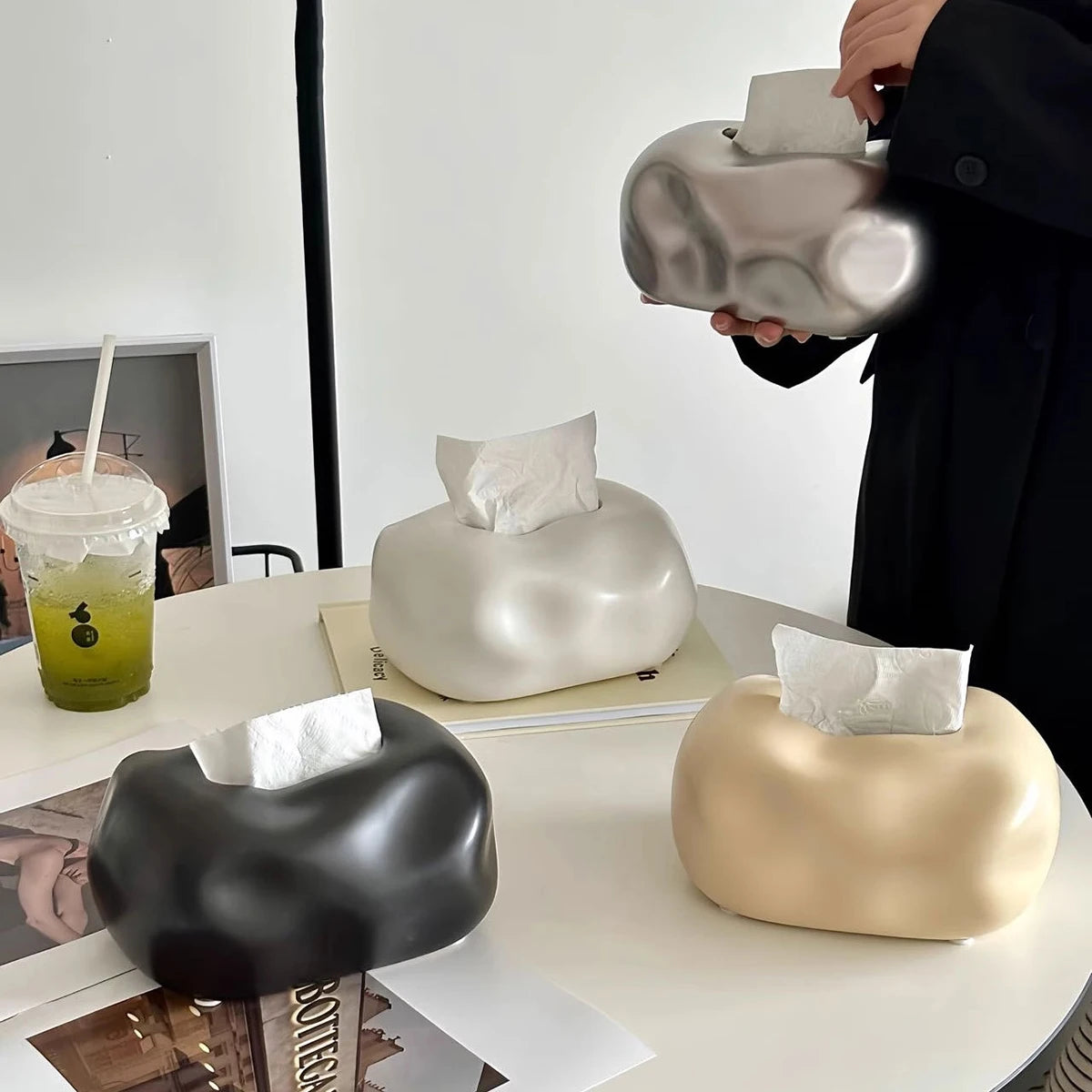 Ceramic Tissue Box Holder – Modern Aesthetic Decor