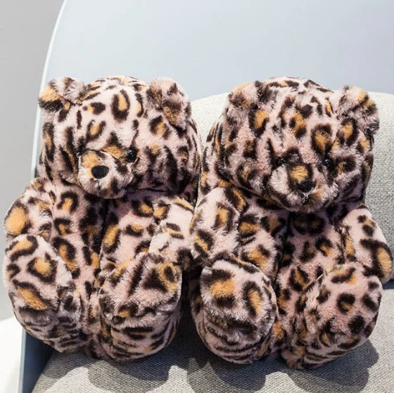 Highland Cow Plush Slippers