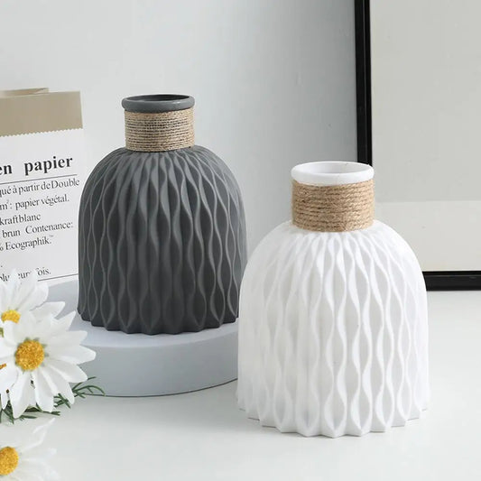 Rope Design Plastic Vase – Durable & Decorative