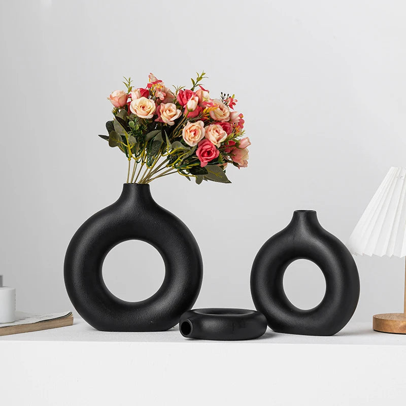 Modern Plastic Vase – Lightweight & Stylish Décor