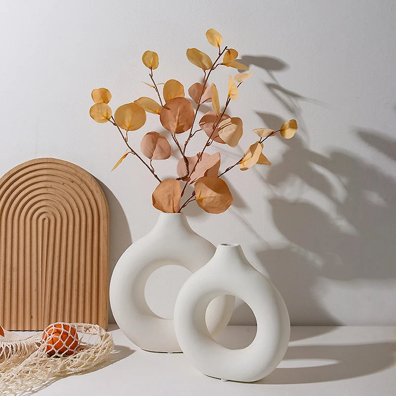 Modern Plastic Vase – Lightweight & Stylish Décor